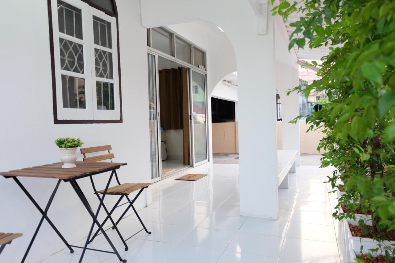 Chatuchak Art & Nature House ( 3-6 Pers.) 2