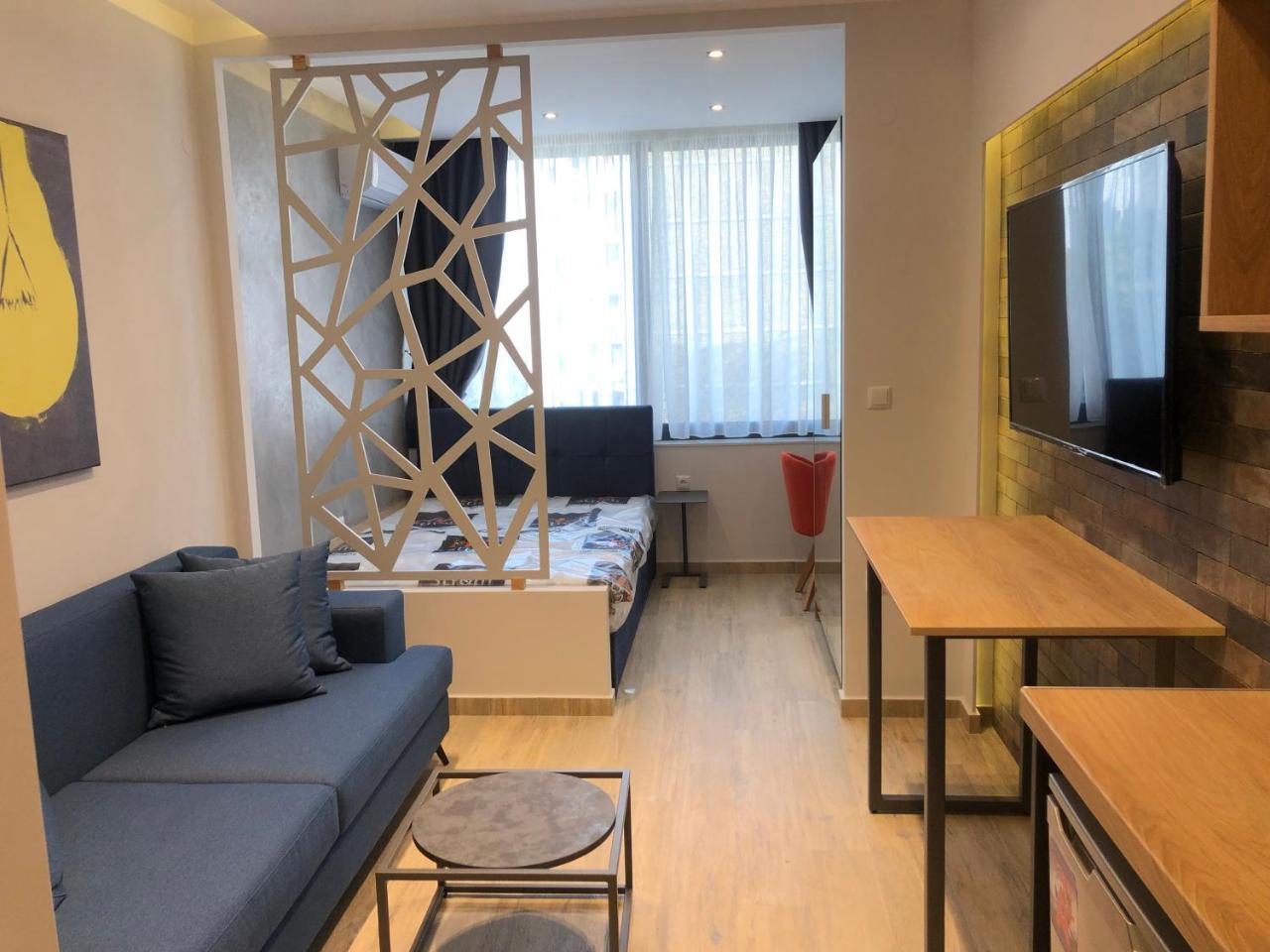Valaoritou Luxury Studio 1