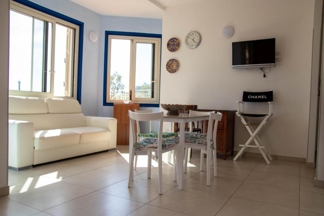 Taormina Isola Bella Suite 2