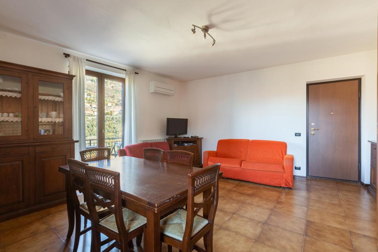 Mysa Properties - Charming Apartment with Lake View