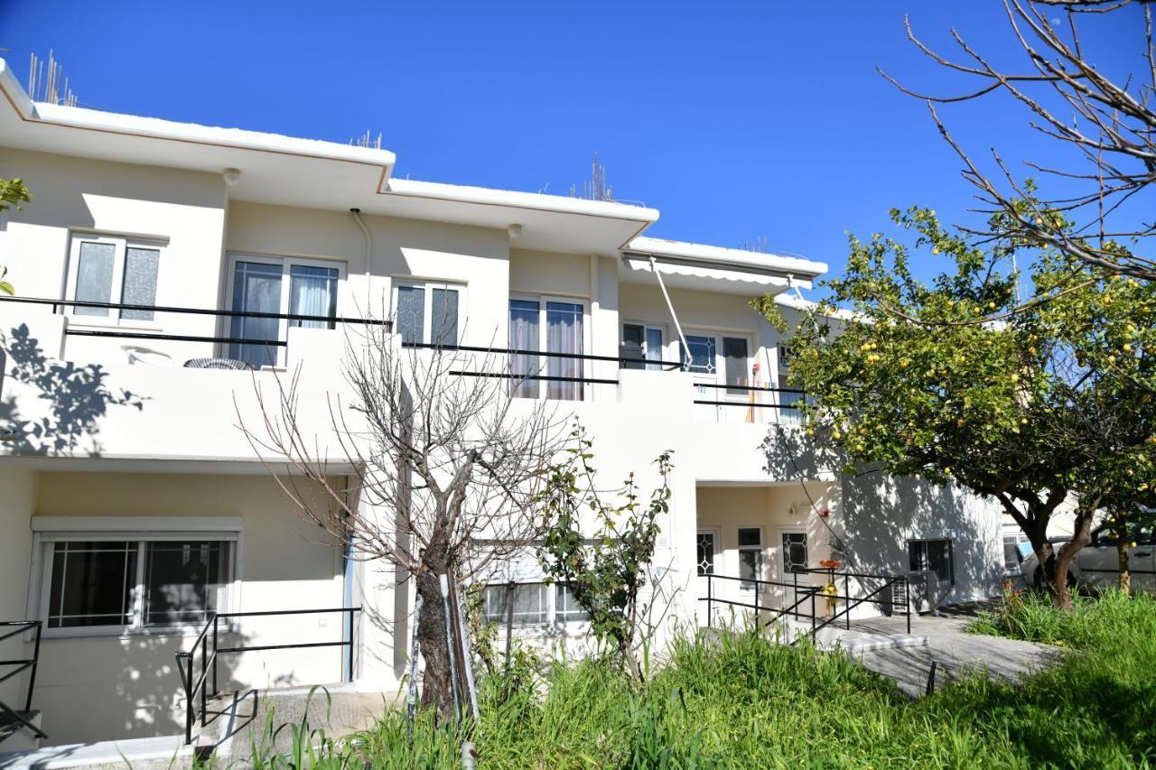 Iskas Apartments