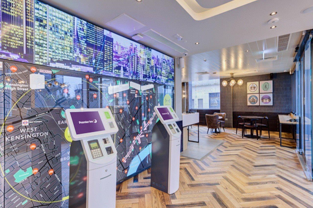 Hub by Premier Inn London West Brompton 1