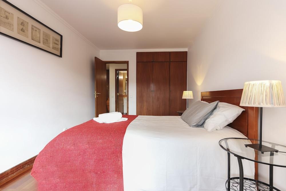 Modern Graca by Homing