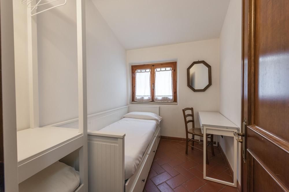 Toscanella 3 Bedrooms by Mmega 2