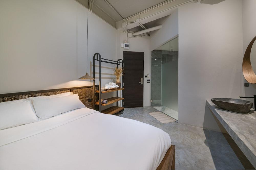 Siam Shelter Bangkok 1