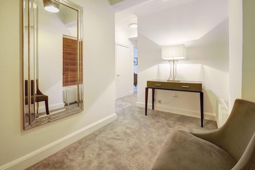 Pelham Court Apartments