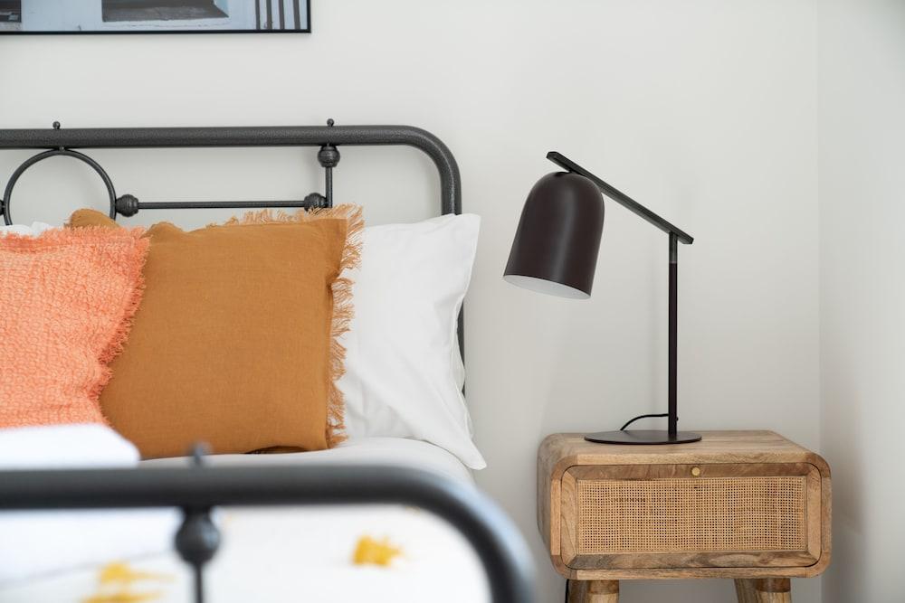 Joivy Spectacular 3-Bed Flat Near Holland Park 2
