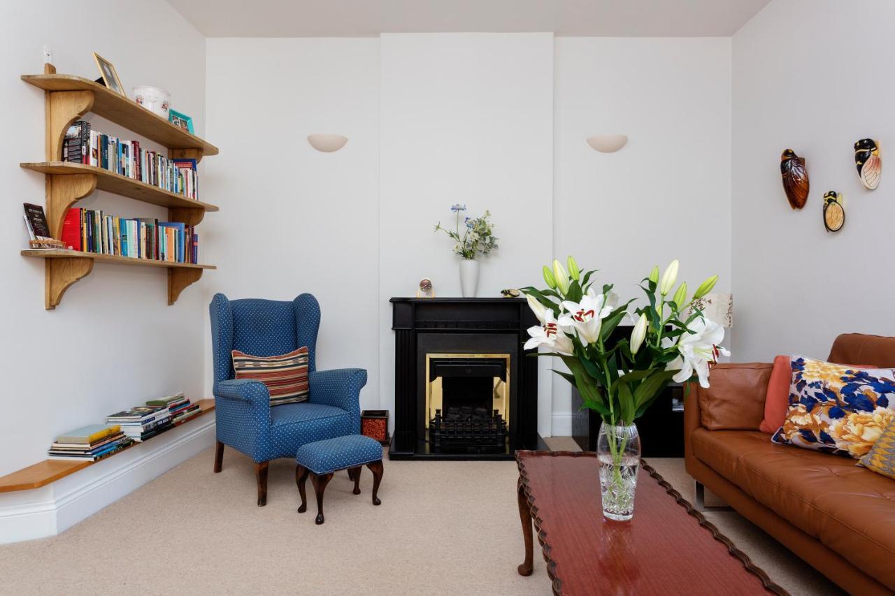 Veeve - Charming Hampstead Apartment 1