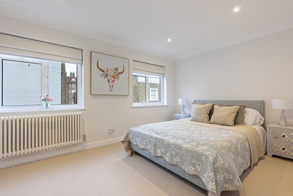 Joivy Exclusive 3br Home W/ Terrace in Chelsea 1