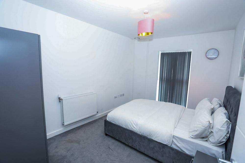 Dreams Apartments 2 Bed 1