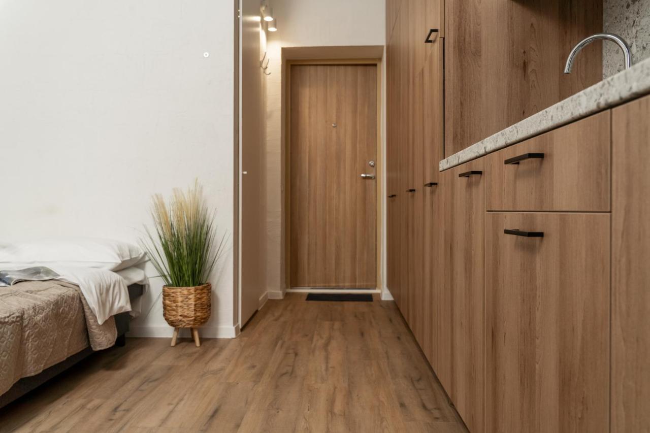 Air Apartment 206
