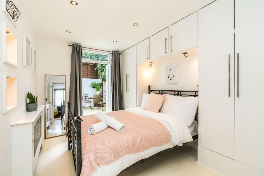 Spacious Beautiful Just-Renovated Flat with Patio - Chelsea 1
