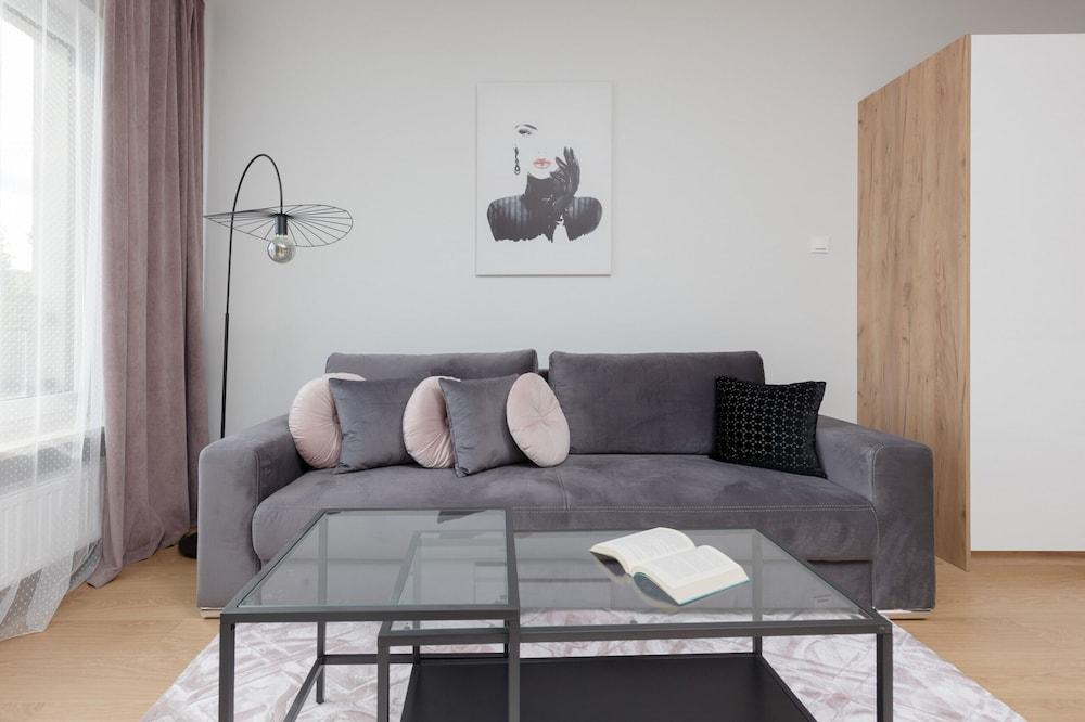 Warsaw Apartment with Parking by Renters