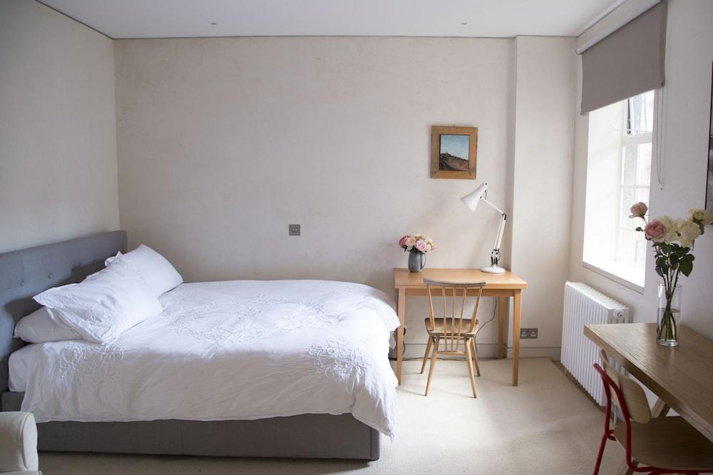 Joivy Renovated Studio - Heart of Chelsea 1