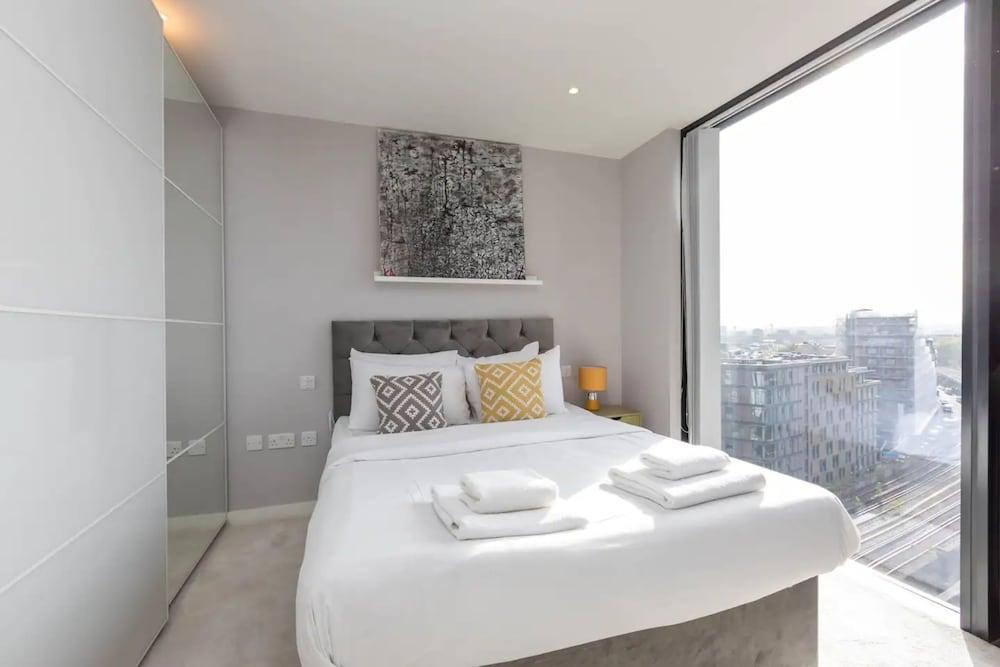 Bright New 1 Bedroom Flat in Elephant And Castle 1