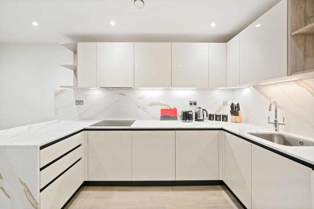 Executive Apartments in the Heart of London, Free Wifi by City Stay London 1