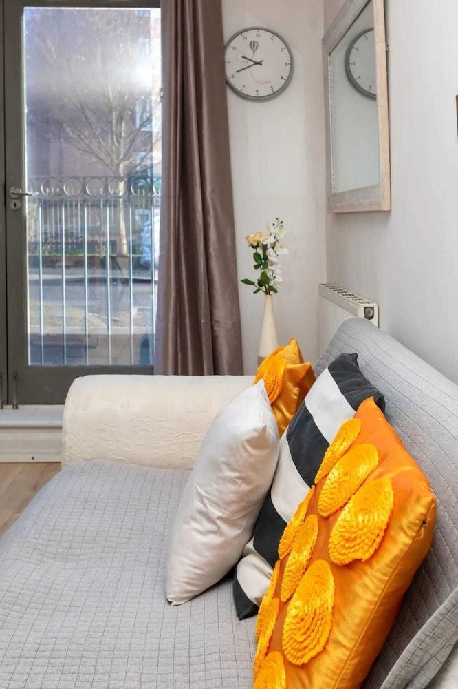 Cosy & Charming 2bd Flat Near Essex Road 2