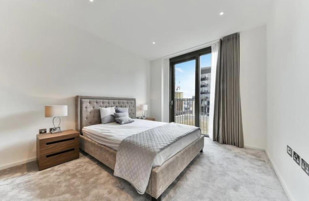 Londwell - Stunning Designer Penthouse, Us Embassy 2