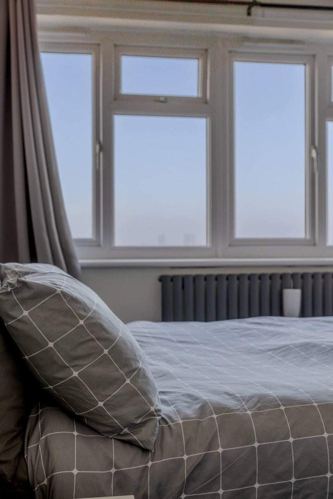 Scenic And Unique 2 Bedroom - Hackney Central
