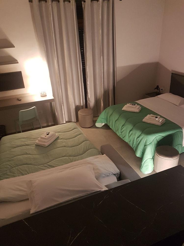 Your Home in Naples 2