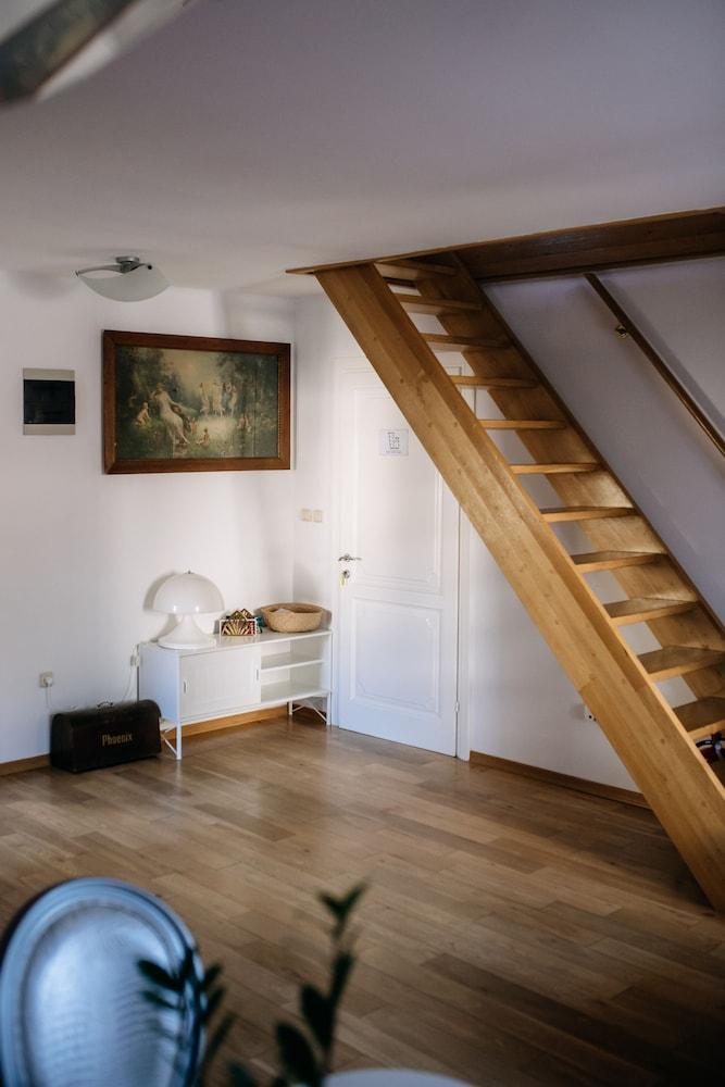 Panorama Old Town Apartment by Duhomes 1