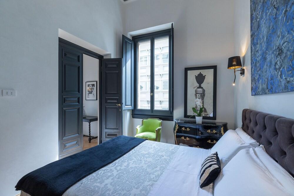 Cavour 83 Prestige House 2