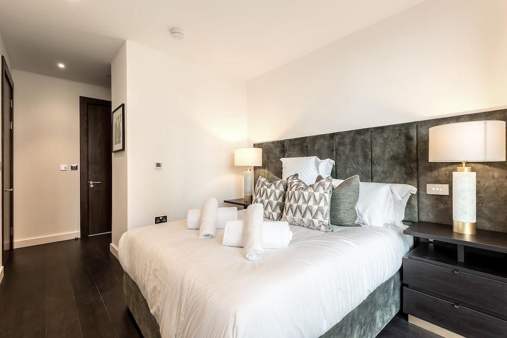 Thornes House Apartments 1