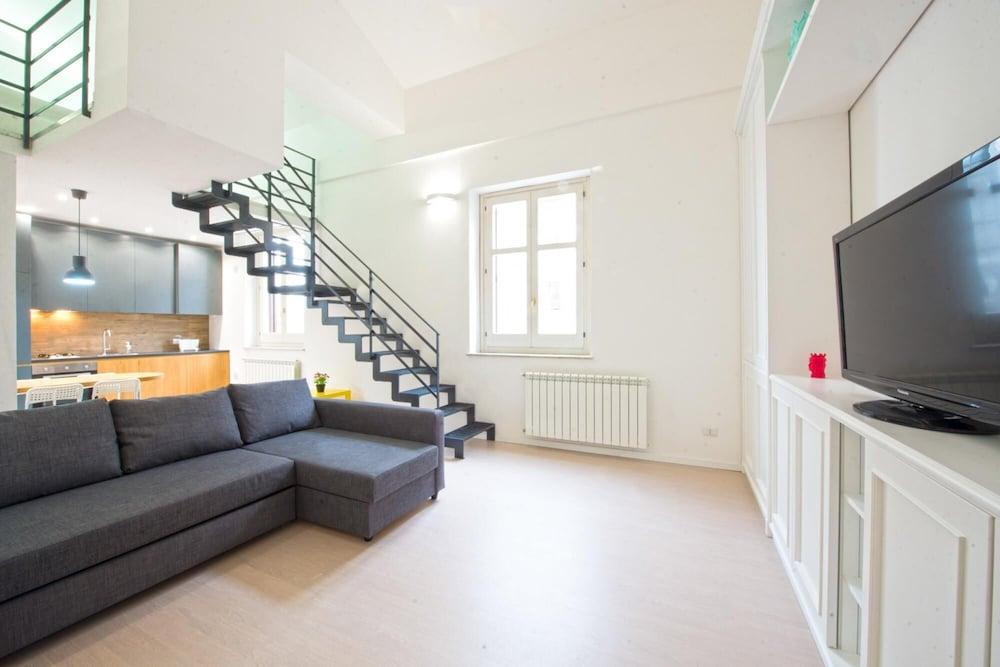 Loft 18 by Wonderful Italy 1