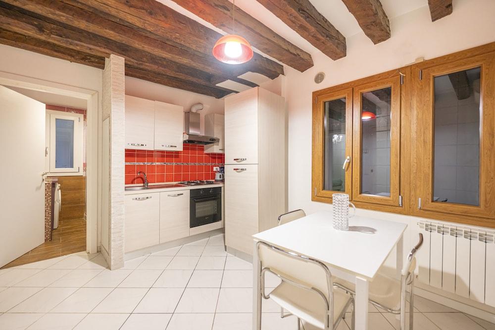 Rialto Suite 2