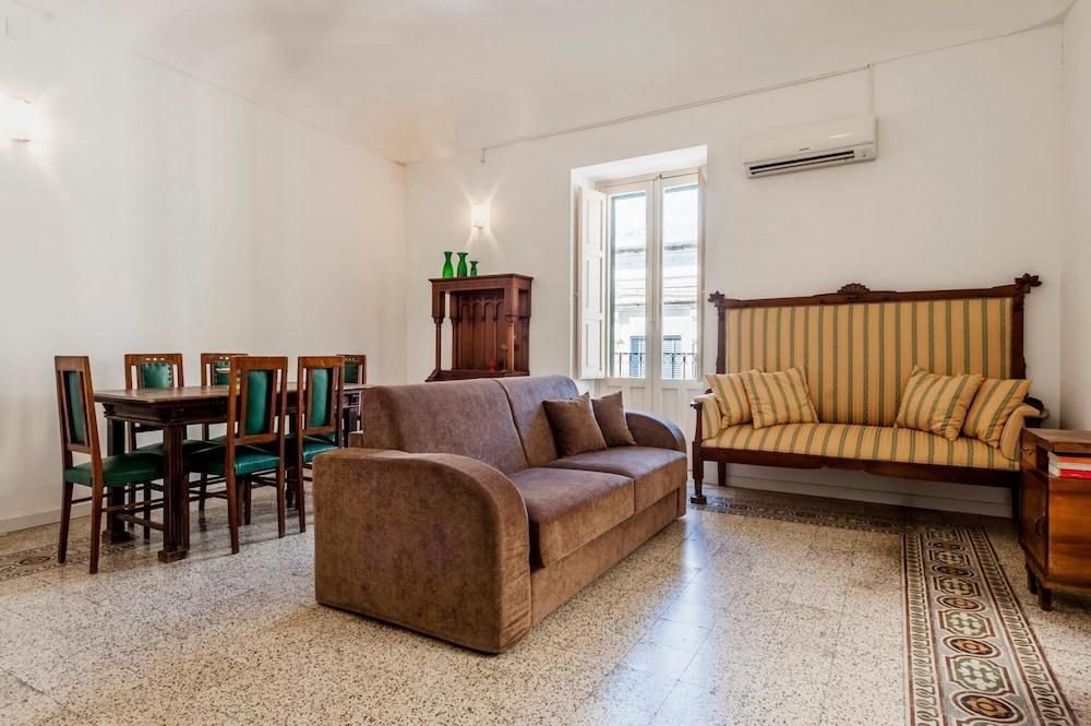 Duplex Con Terrazza a Noto by Wonderful Italy