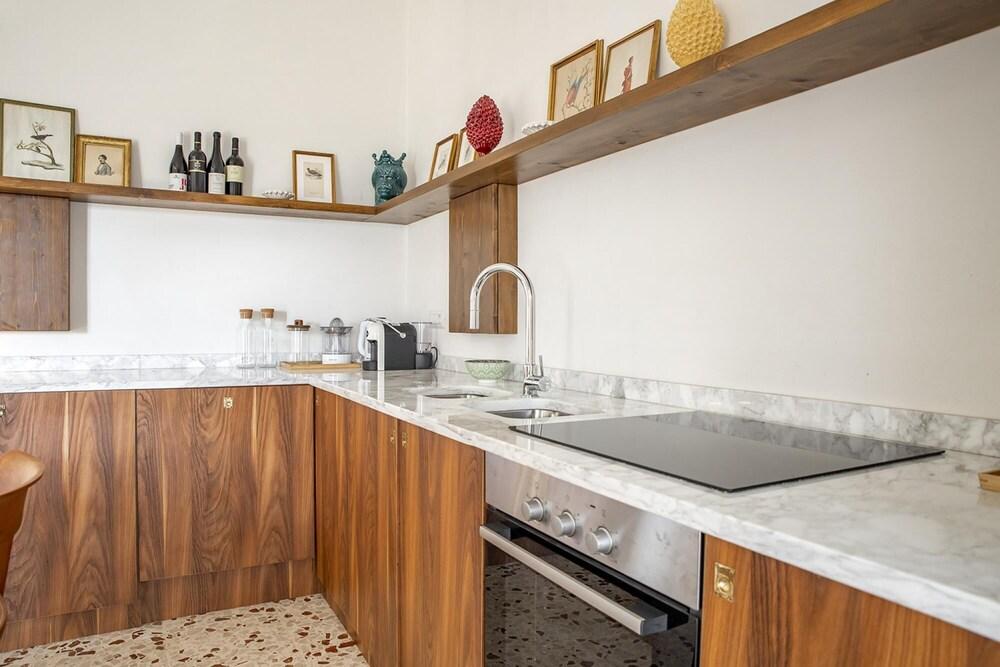 Umberto Apartment with Terrace 2