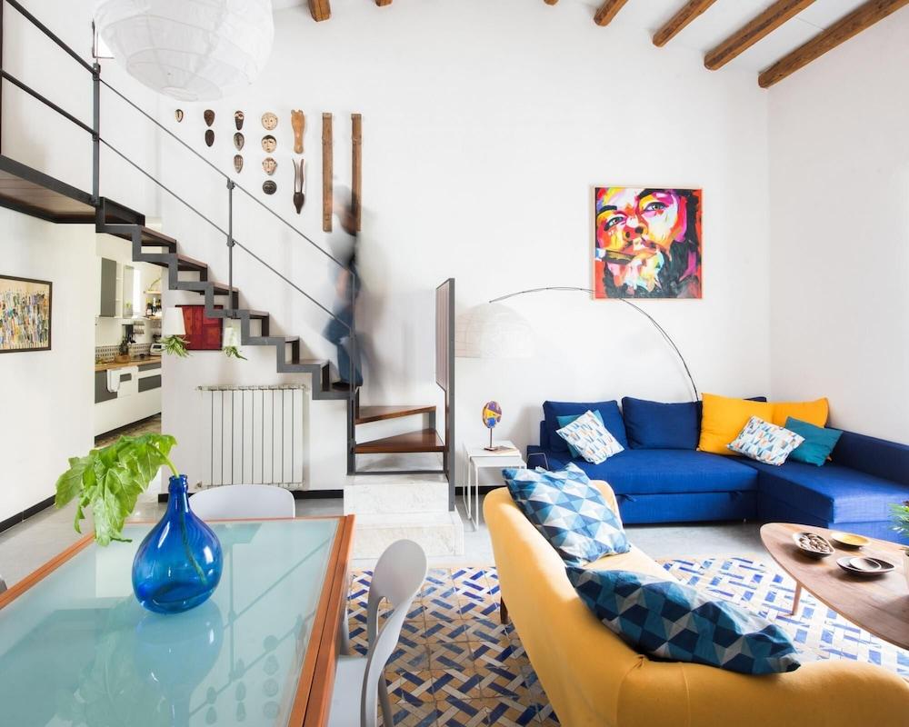Amazing Apartment with Terrace on the Historical Porta Carini by Wonderful Italy 1