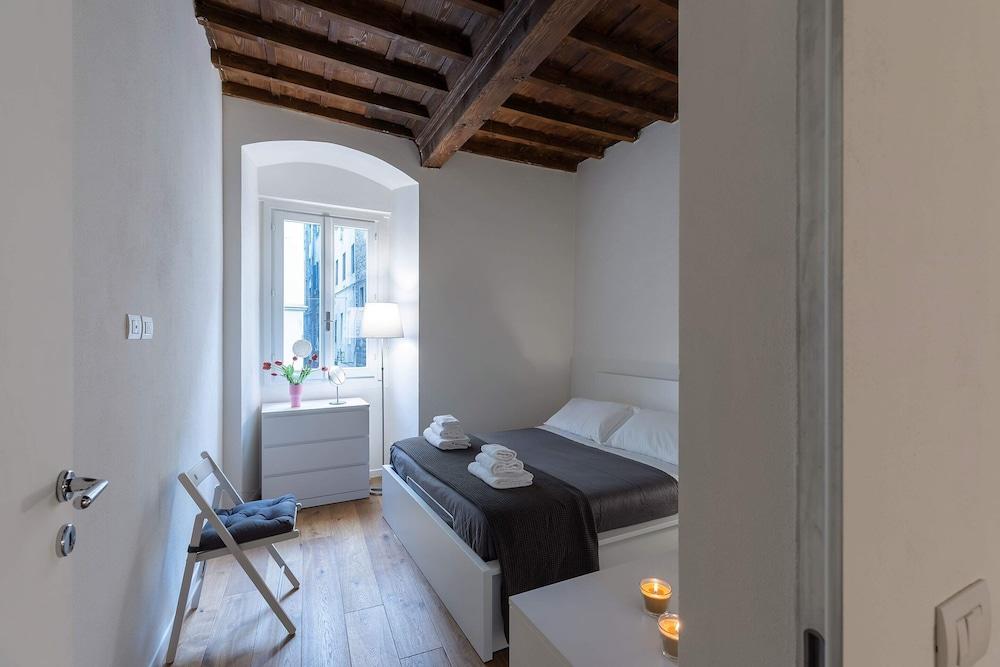 Alighieri's Suite-Hosted by Sweetstay 1