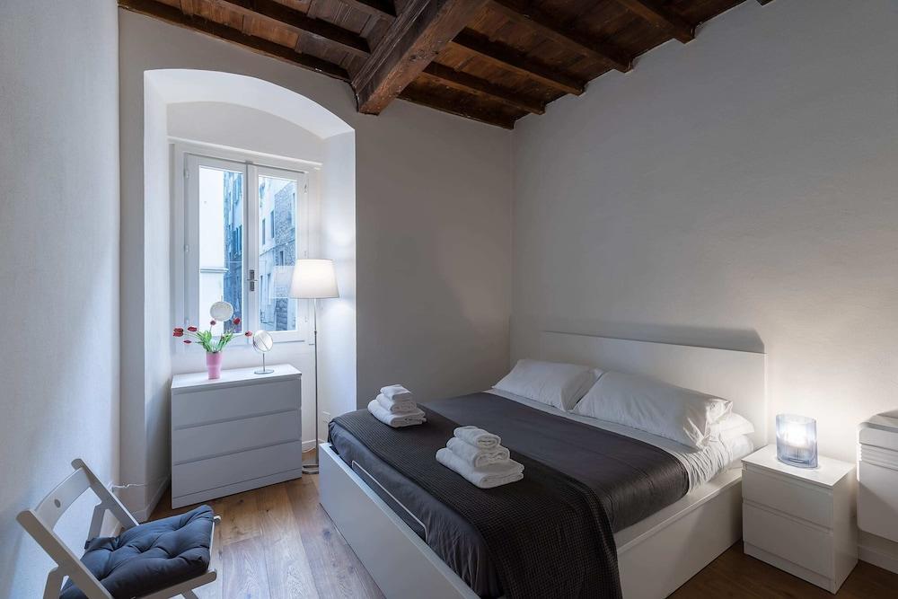Alighieri's Suite-Hosted by Sweetstay 2