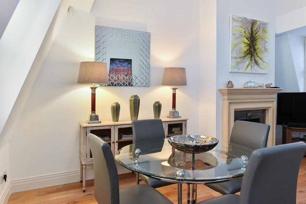 Large South Kensington Mews 2 Bed 2 5 Bath House 1