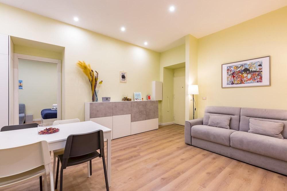 San Marcellino Cool And Central by Napoliapartments