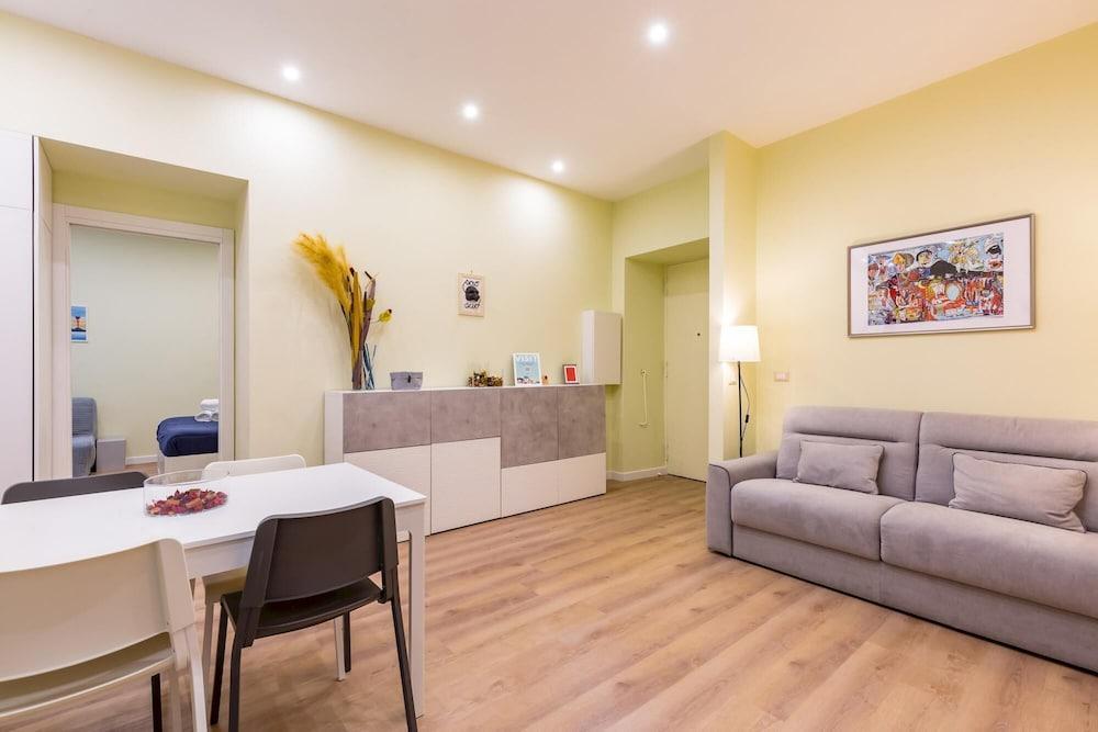 San Marcellino Cool And Central by Napoliapartments