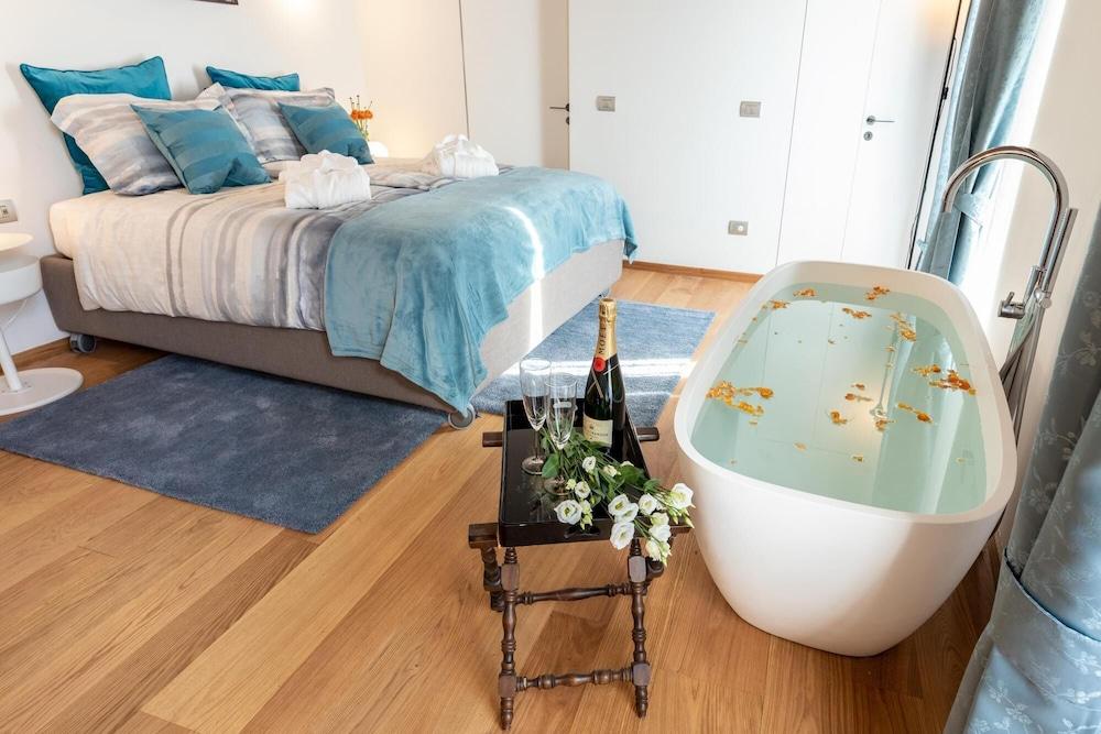 Boutique Apartment in Como 1