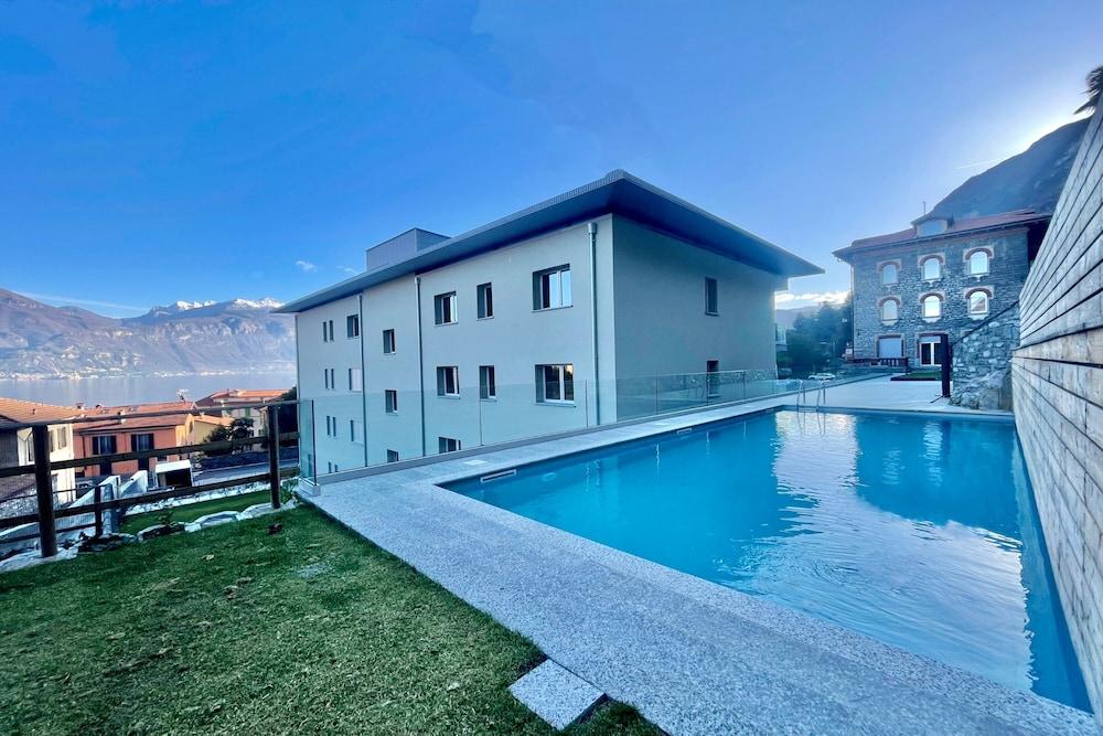 Modern House Apartment 4