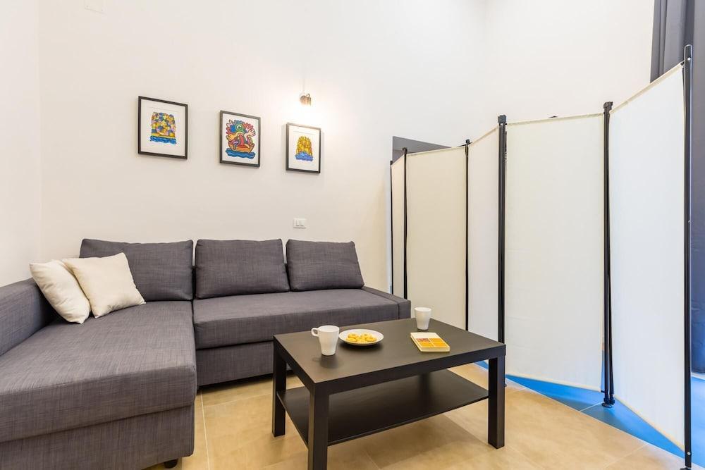 Art Apartment at Sanit by Wonderful Italy