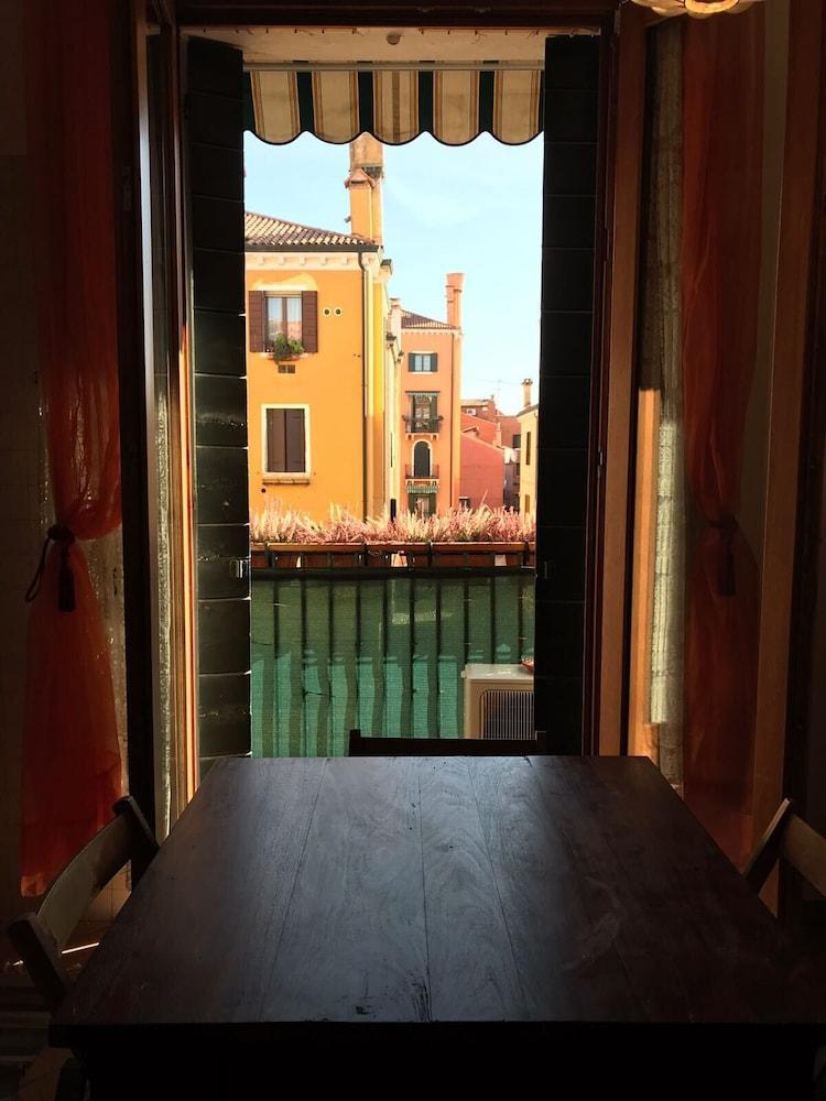 Casa Della Tintoria 2