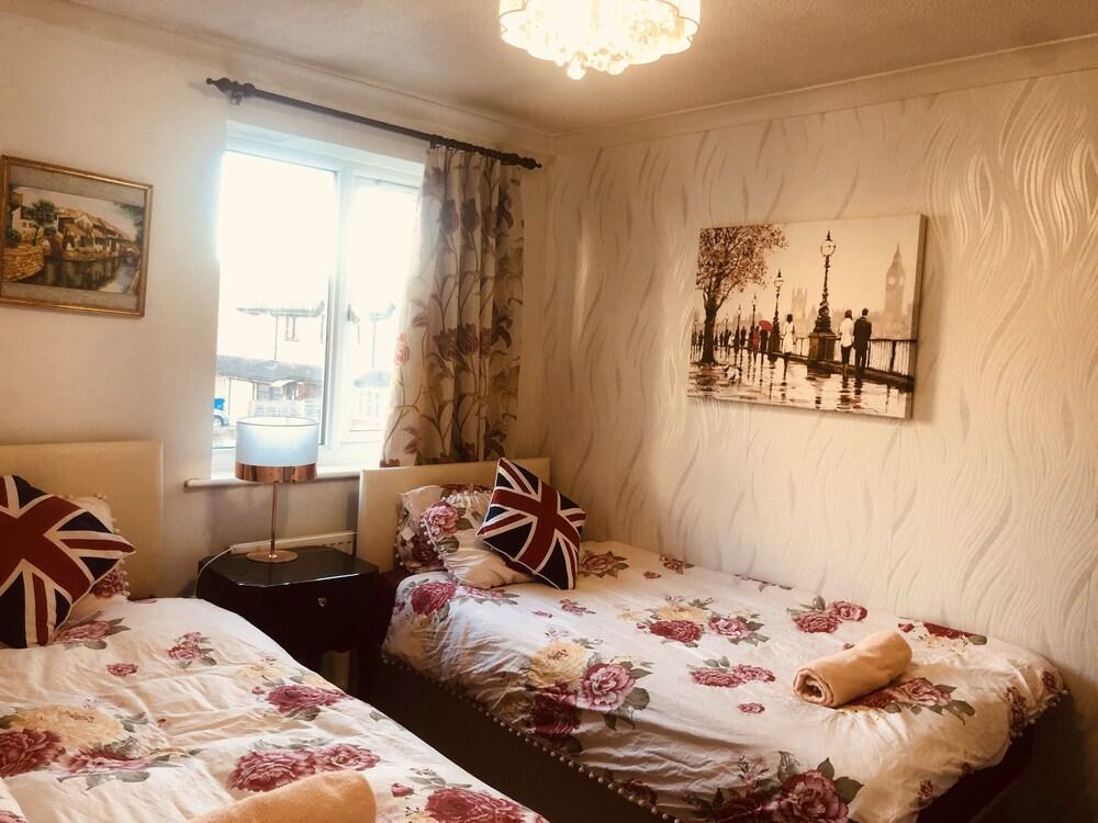 Centrally Located 4 Bedroom House 2