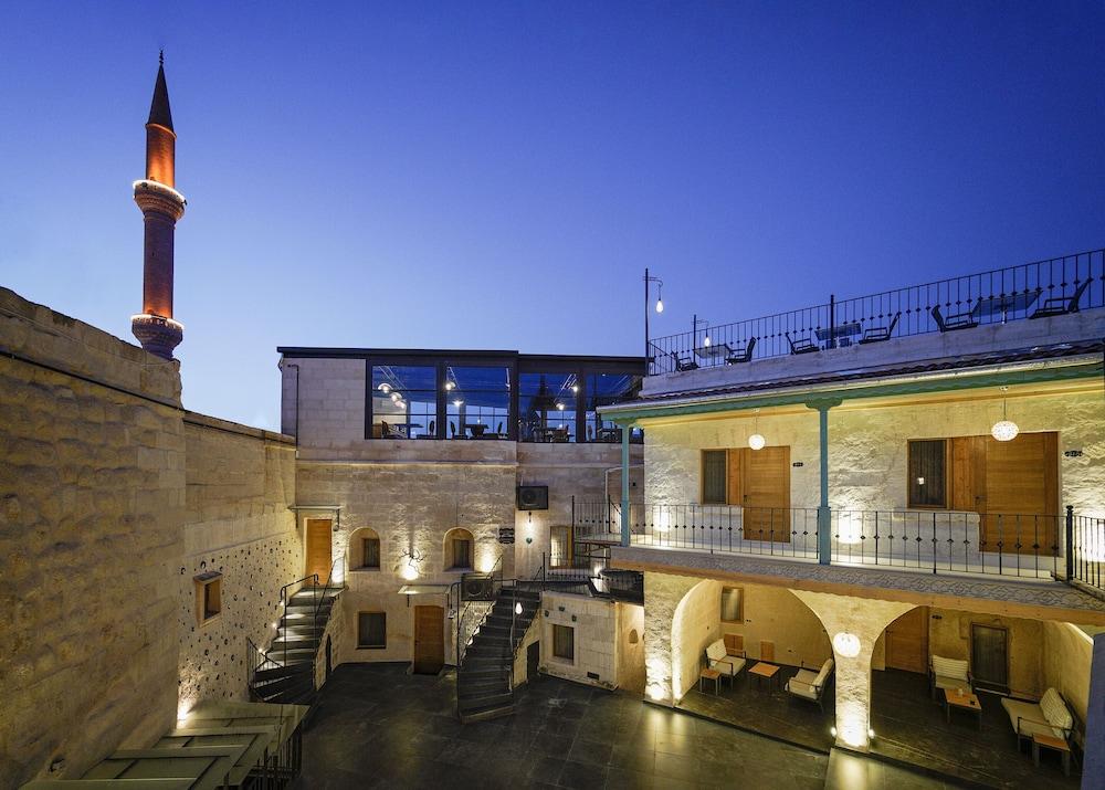 The Niche Cave Hotel