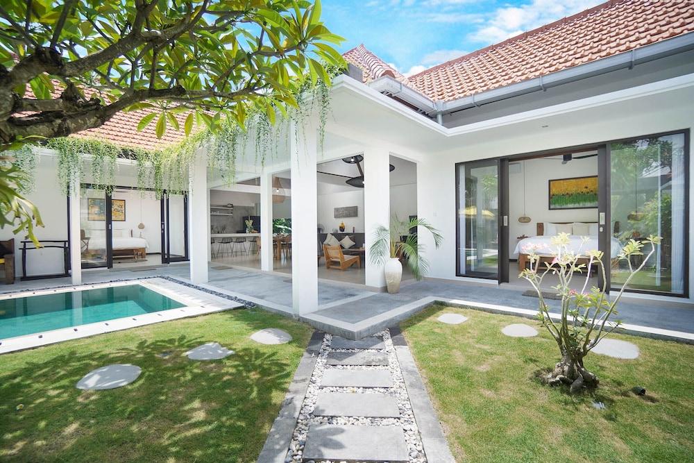 Sunglow Villa