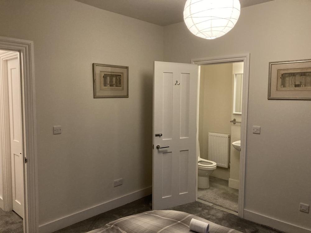 The Embassy View Rooms