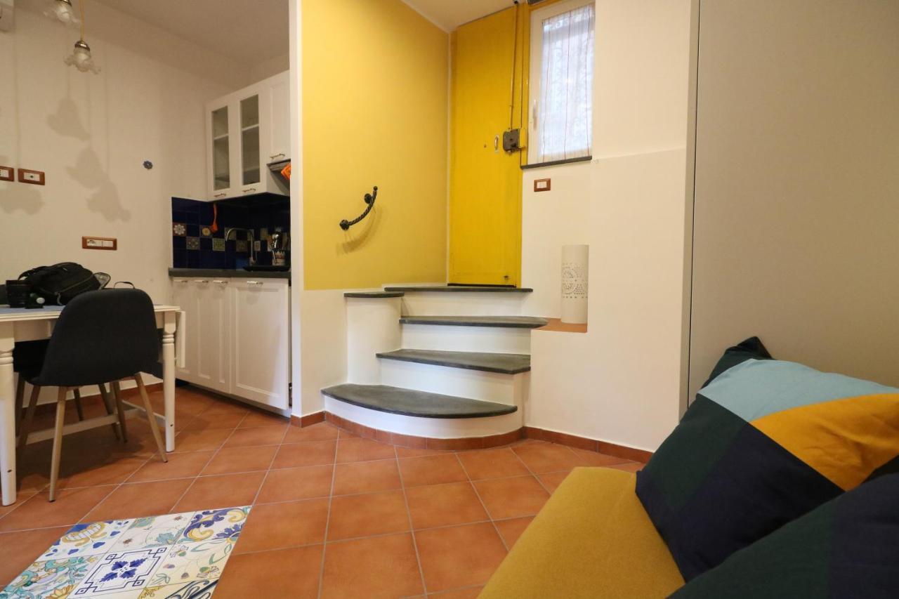 Giallo Napoli 2