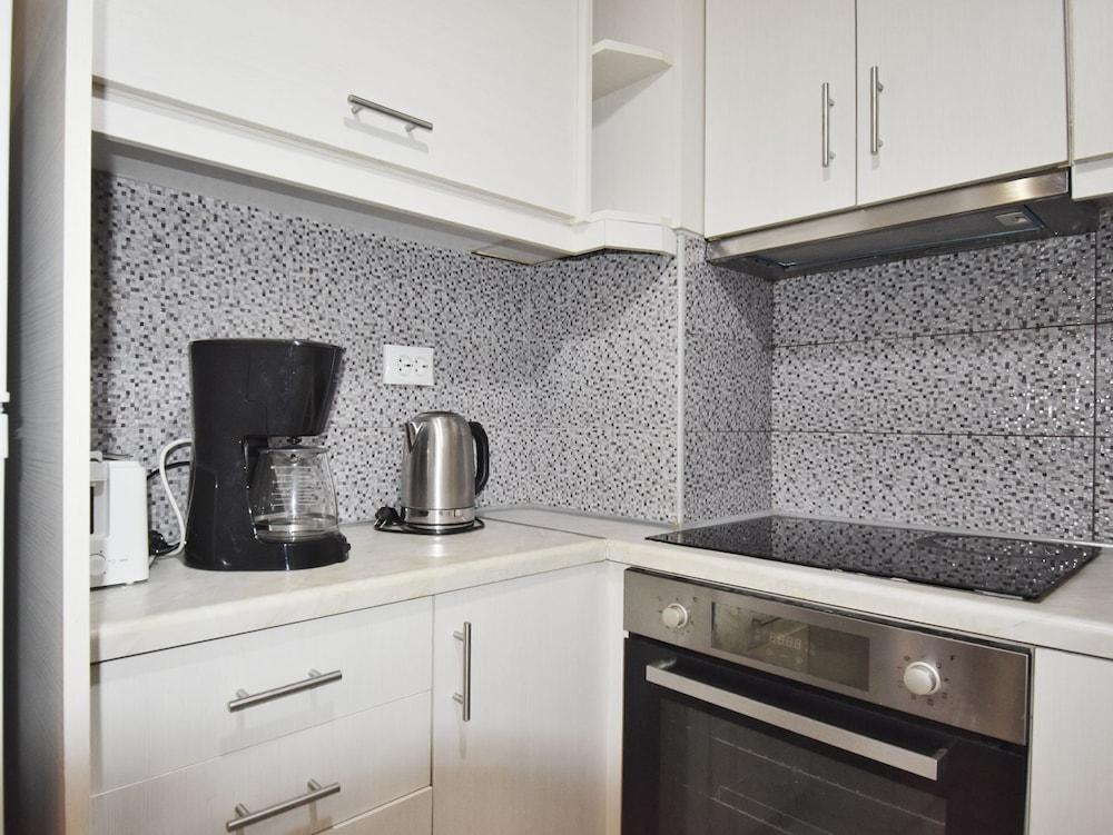 Petite Apartment