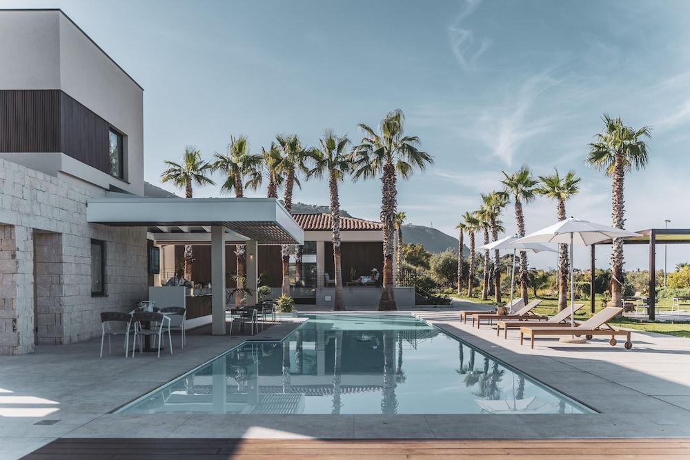 Insulae Resort