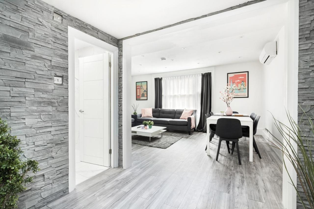 Luxury 3 Bedroom Apartment in Marylebone 1
