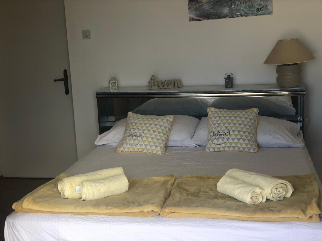 Apartman N&B 2